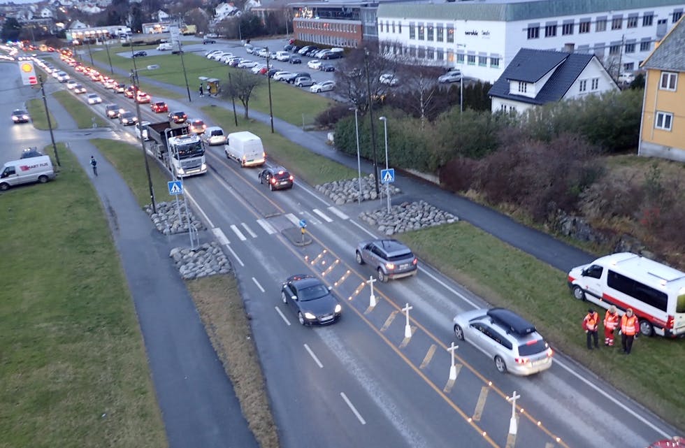 Frå markeringa av trafikkofferenes dag i Karmsundgata, Haugesund. Foto: Tor Andre Johannessen