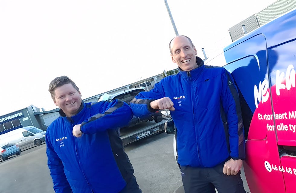 Øystein Tollaksen (t.v) og Erik Kaldheim vidarefører verkstadane etter sine fedrar, og nå er dei klare for å veksa seg større under felles selskap, Auto+.
Pressefoto