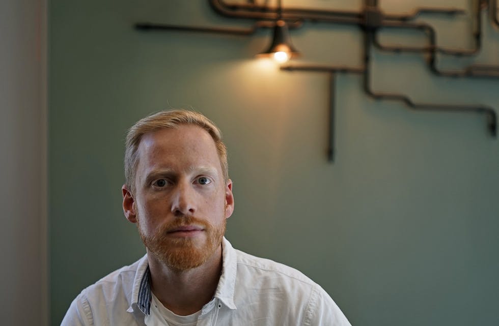 Kristian Heggebø har takka ja til jobben ved Statsministeren sitt kontor med skrekkblanda fryd. Den utflytta ølensbuen vil få travle og spennande dagar framover, men han gler seg over det ærefulle oppdraget.
Foto: OSLOMET