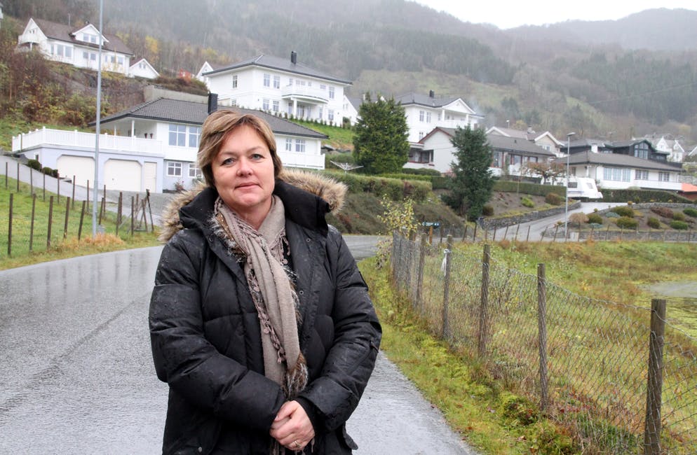 Siri Klokkerstuen (Ap) meiner tida er inne for å innføra eigedomsskatt. Skatten kan blant anna sikra eit godt omsorgstilbod i heile kommunen, meiner varaordføraren. Foto: Anci C. Tinde