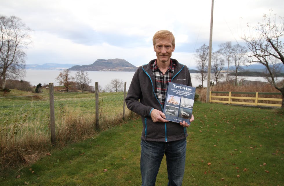 Bjoabu Ernst Arne Sælevik er ute med ny bok om den 200 år lange historia med trebåtbygging i Bjoa, Ølen og omegn, frå 1806 til i dag. Foto: Øystein Birkenes