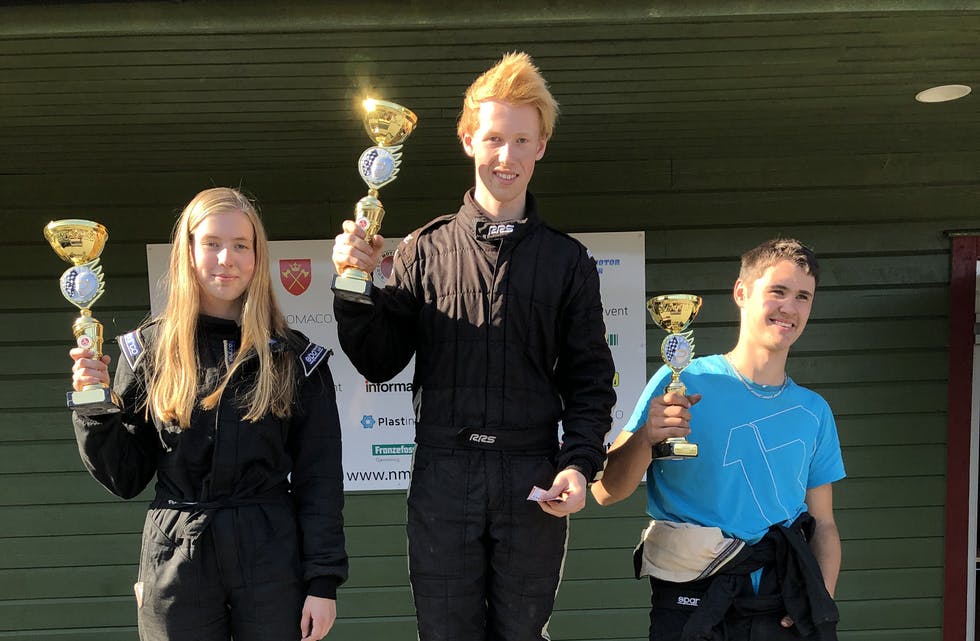 Bjørn Cato Aarekol frå NMK Vikedal gjekk til topps i bilcross junior på Eikås Motorsport senter i går. Med tre av fire sigrar er han alt vestlandsmeister før den siste runden. Marte Eline Havre frå NMK Bergen vart nummer to og Ivan Kallekleiv tok tredjeplassen. Arkivfoto