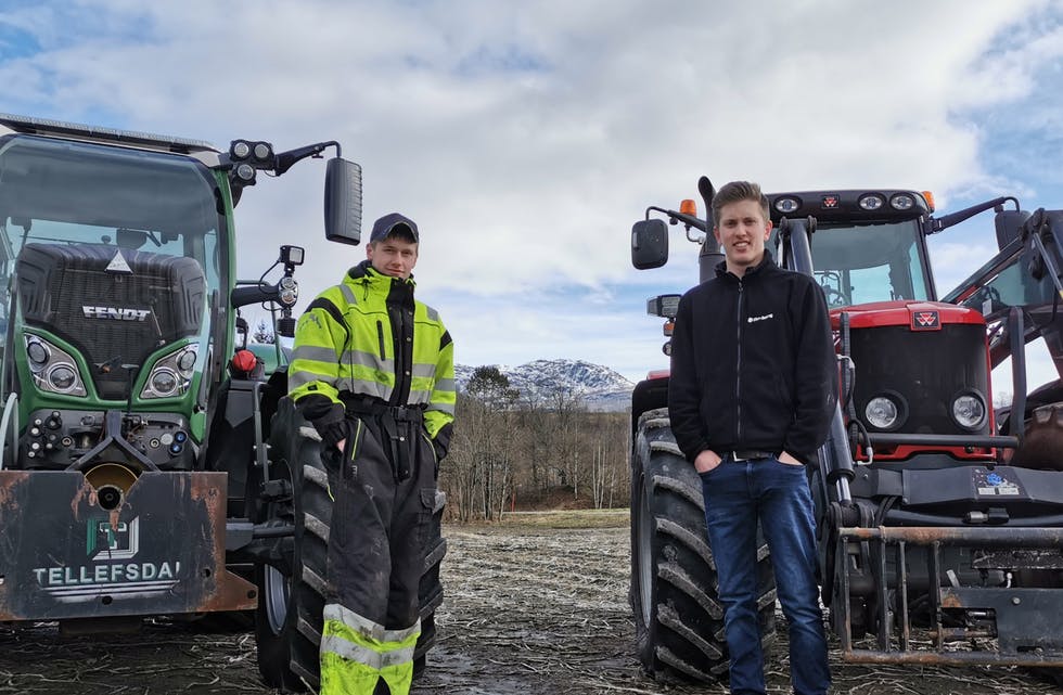 Har tru på eiga næring innan landbruket. F.v. Jarle Silde Frønsdal (18) og Stian Mæland (snart 18) .
Foto: Anne-Britt Grindheim