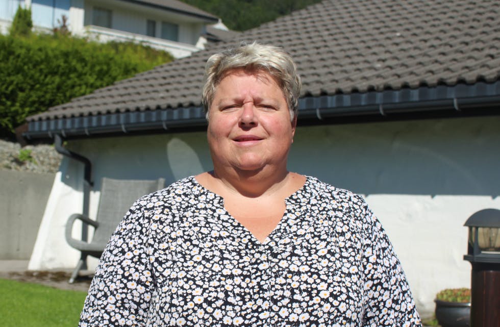 Janne Urdal Aursnes er styreleiar i Vindafjordhallen. Ho ventar spent på forsikringsoppgjeret, og er klar på at eit likeverdig bygg må opp igjen.
Foto: Øystein Silde Frønsdal
